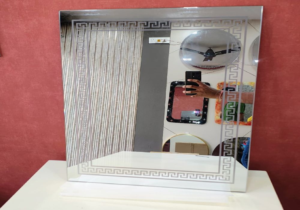 FANCY FRAME MIRROR DESIGN