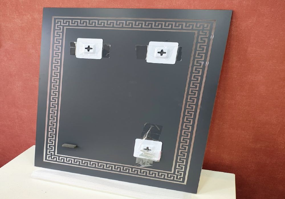 FANCY FRAME MIRROR DESIGN